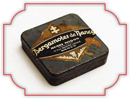 Confiserie Midon vers 1930 12 x 12 x 2 cm.